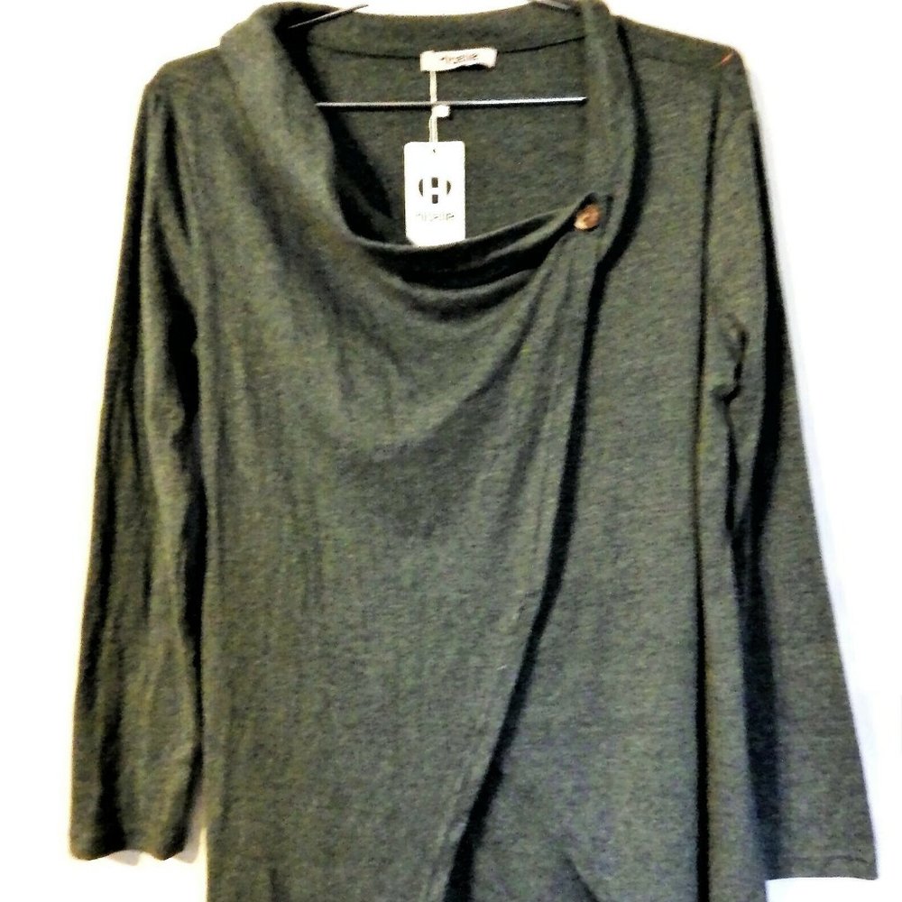 NWT Mossy Green Hitelle Crisscross Front Tunic Top Size LARGE